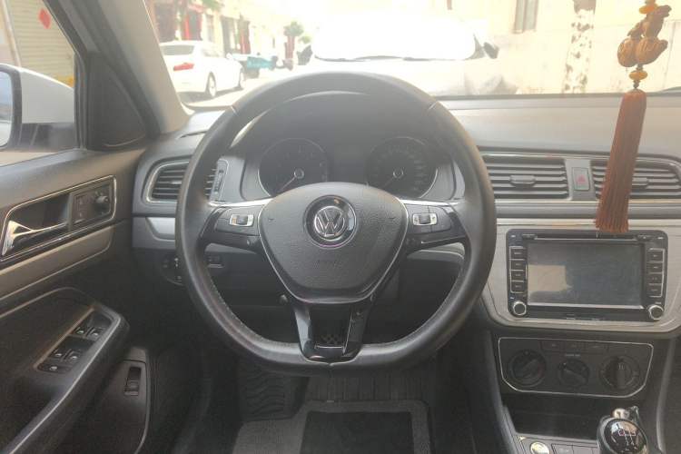 Used Volkswagen Lavida 2017 1.6L Manual Comfort Edition Steering Wheel