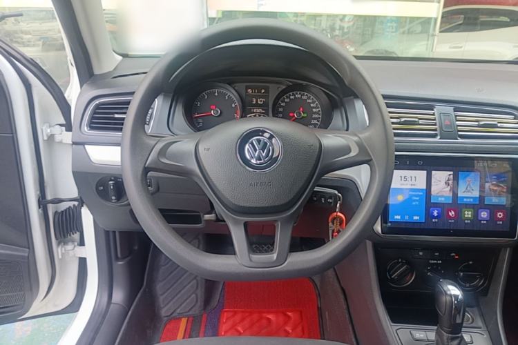 Used Volkswagen Lavida 2017 1.6L Automatic Fashion Edition Steering Wheel