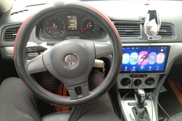 Used Volkswagen Lavida 2017 1.6L Automatic Fashion Edition Steering Wheel
