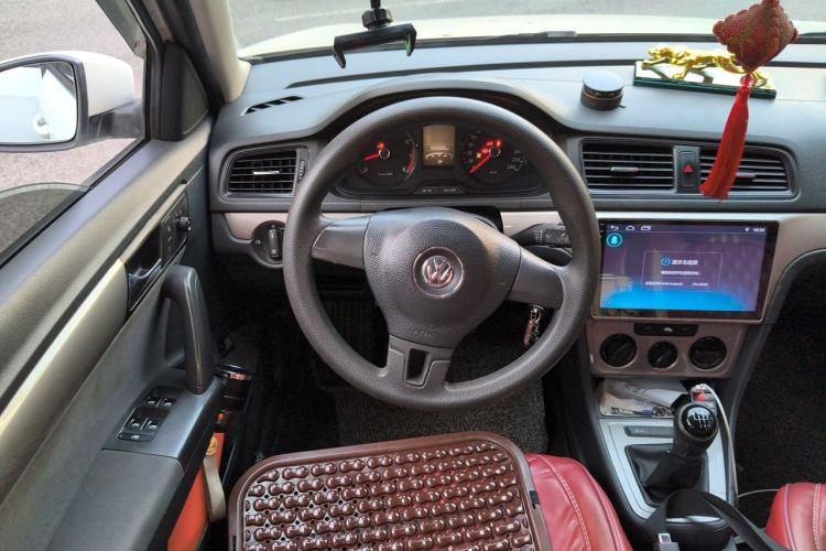 Used Volkswagen Lavida 2017 1.6L Manual Fashion Edition Steering Wheel