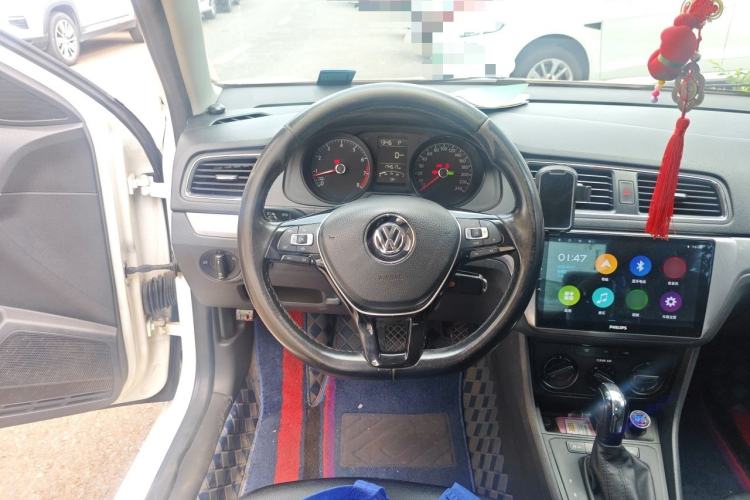 Used Volkswagen Lavida 2017 1.6L Automatic Fashion Edition Steering Wheel