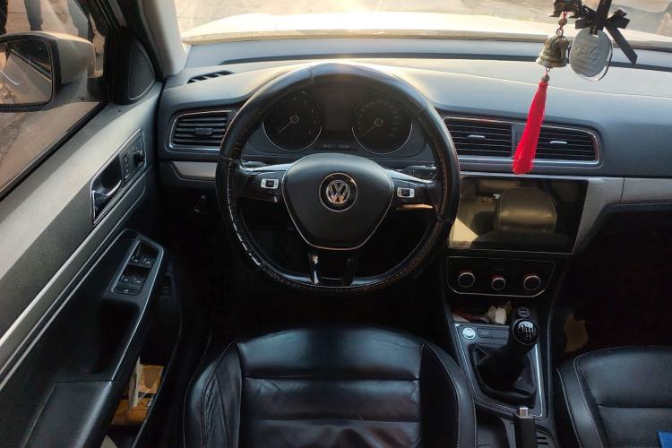 Used Volkswagen Lavida 2017 1.6L Manual Comfort Edition Steering Wheel