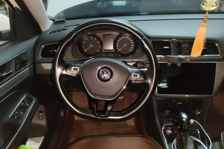Used Volkswagen Lavida 2017 1.6L Automatic Comfort Edition Steering Wheel