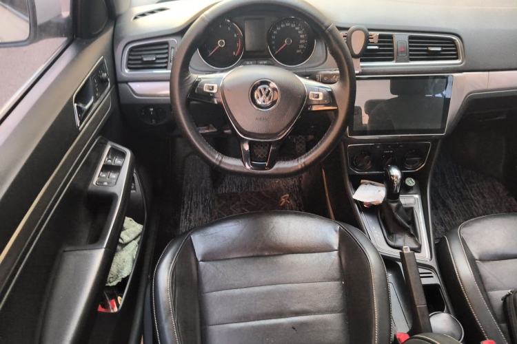 Used Volkswagen Lavida 2017 1.6L Automatic Comfort Edition Steering Wheel