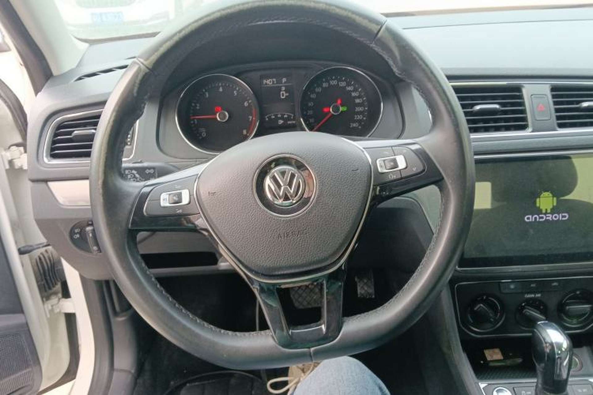 Used Volkswagen Lavida 2017 1.6L Automatic Comfort Edition Steering Wheel