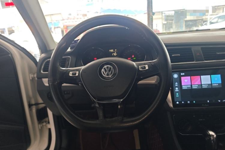 Used Volkswagen Lavida 2017 1.6L Automatic Comfort Edition Steering Wheel