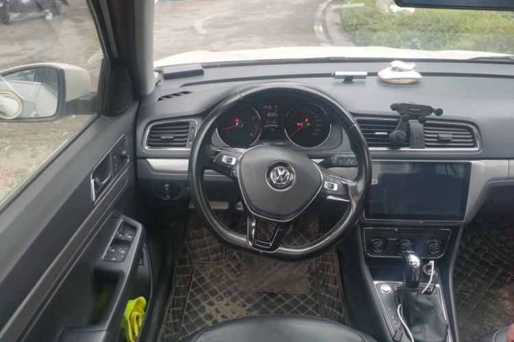 Used Volkswagen Lavida 2017 230TSI DSG Comfort Edition Steering Wheel
