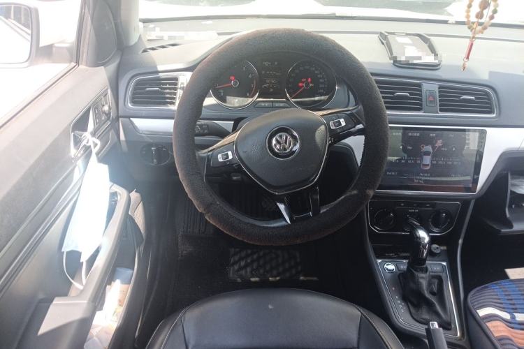 Used Volkswagen Lavida 2017 1.6L Automatic Comfort Edition Steering Wheel