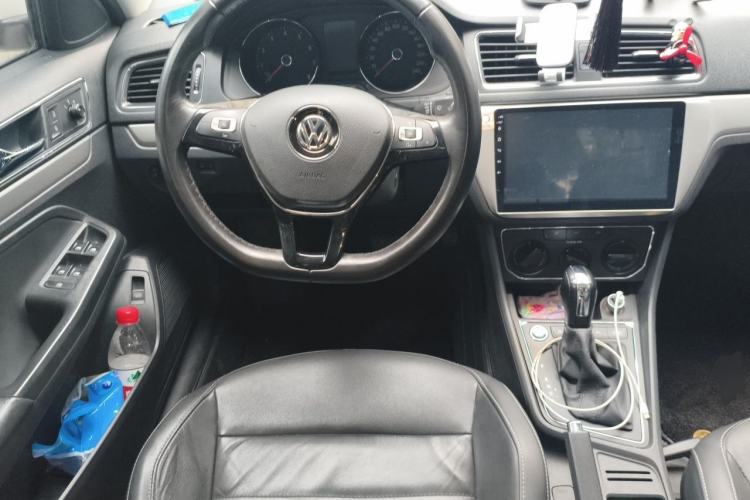 Used Volkswagen Lavida 2017 1.6L Automatic Comfort Edition Steering Wheel