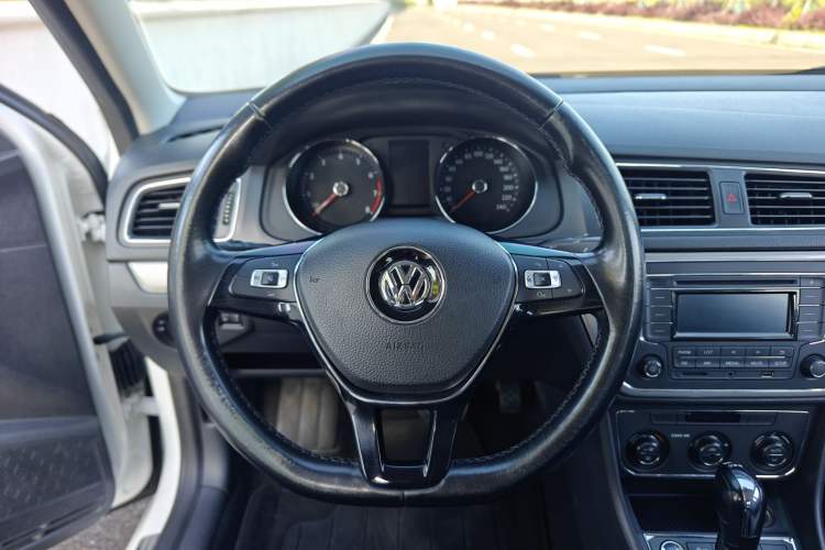 Used Volkswagen Lavida 2017 230TSI DSG Comfort Edition Steering Wheel