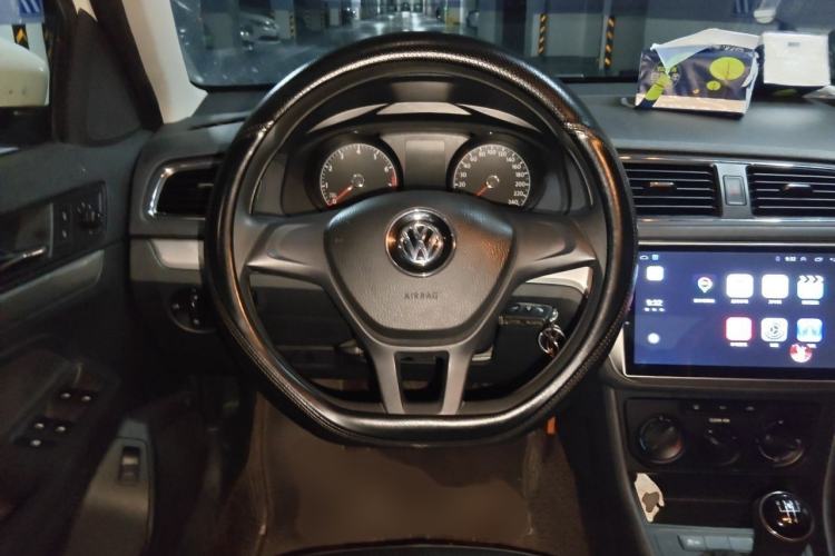 Used Volkswagen Lavida 2017 1.6L Manual Fashion Edition Steering Wheel