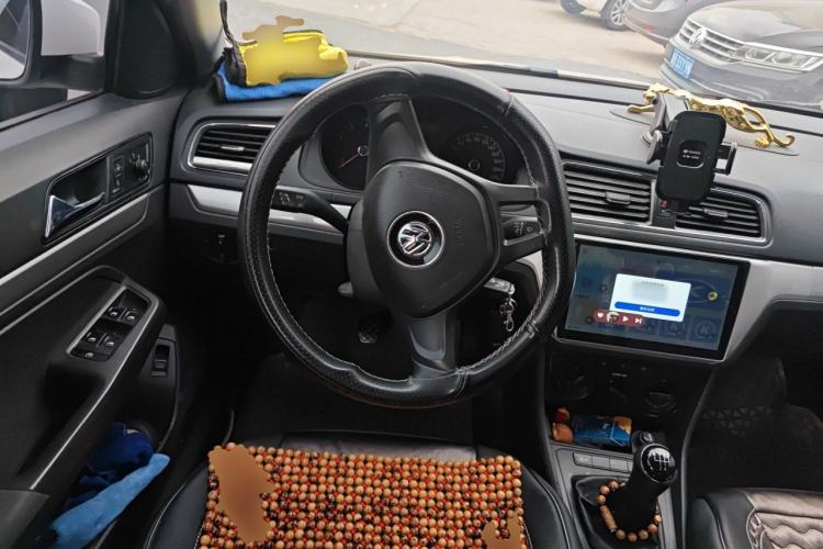 Used Volkswagen Lavida 2017 1.6L Manual Fashion Edition Steering Wheel