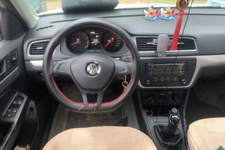 Used Volkswagen Lavida 2017 1.6L Manual Fashion Edition Steering Wheel