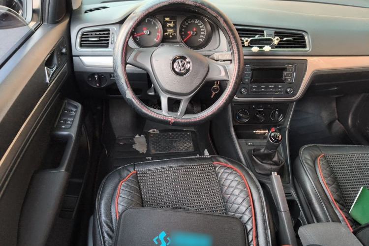 Used Volkswagen Lavida 2017 1.6L Manual Fashion Edition Steering Wheel