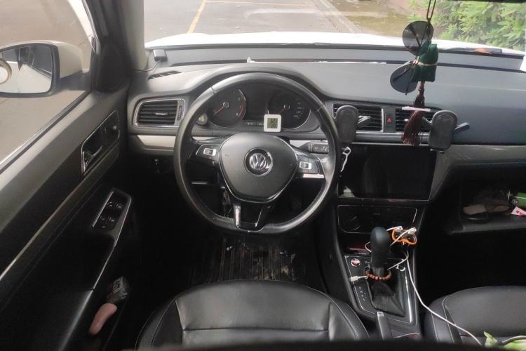 Used Volkswagen Lavida 2017 1.6L Automatic Comfort Edition Steering Wheel