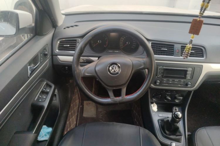 Used Volkswagen Lavida 2017 1.6L Manual Fashion Edition Steering Wheel