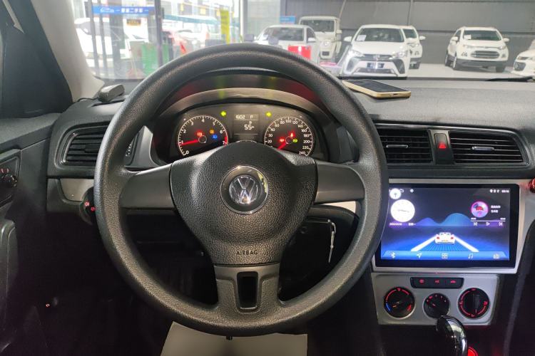 Used Volkswagen Lavida 2017 1.6L Automatic Comfort Edition Steering Wheel