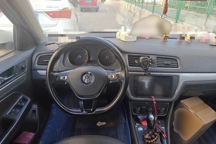 Used Volkswagen Lavida 2017 230TSI DSG Comfort Edition Steering Wheel