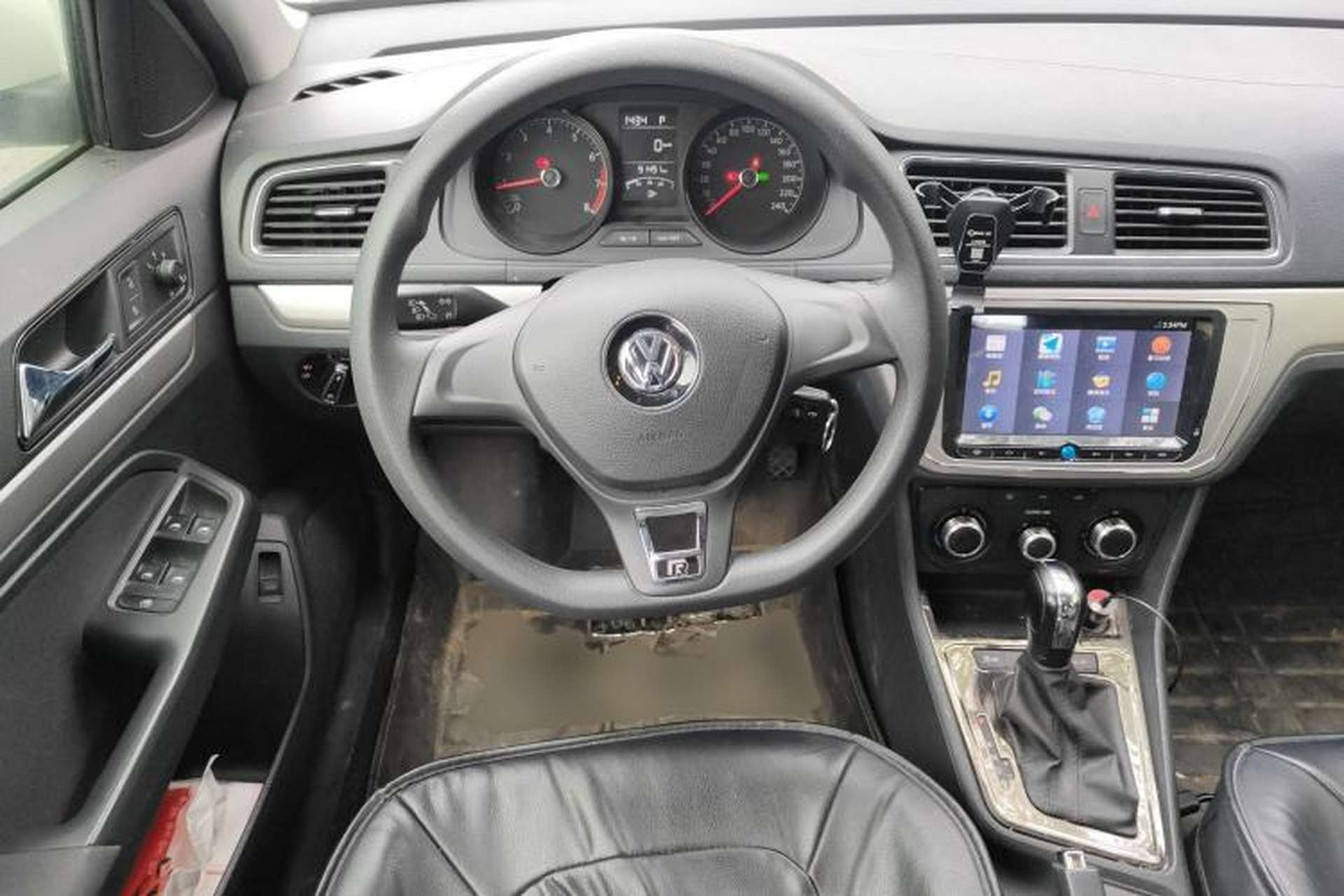 Used Volkswagen Lavida 2017 1.6L Automatic Fashion Edition Steering Wheel