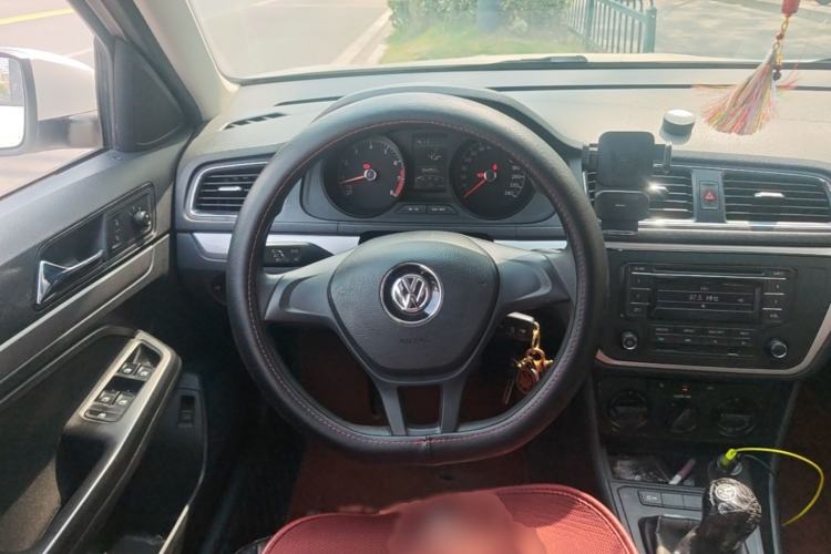Used Volkswagen Lavida 2017 1.6L Manual Fashion Edition Steering Wheel