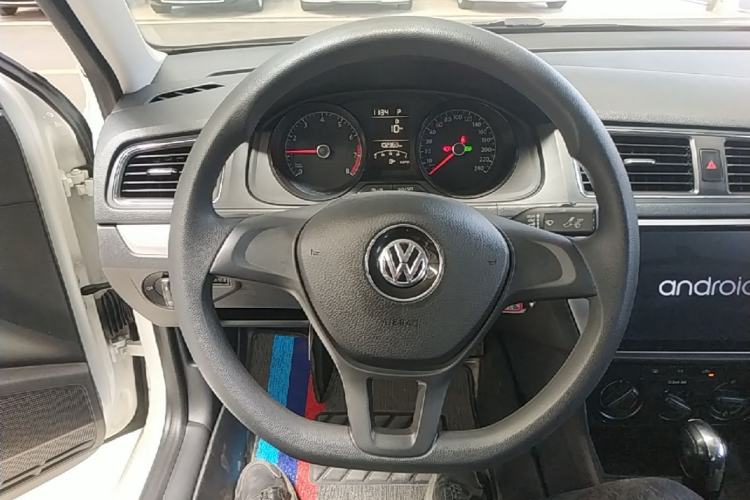 Used Volkswagen Lavida 2017 1.6L Automatic Fashion Edition Steering Wheel