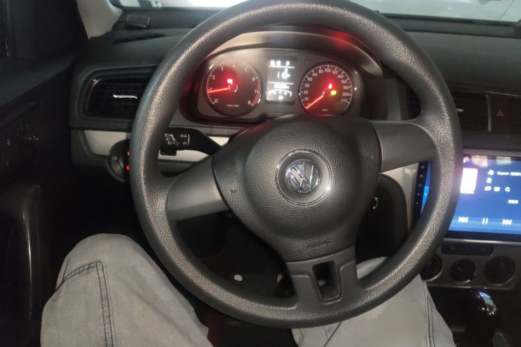 Used Volkswagen Lavida 2017 1.6L Automatic Comfort Edition Steering Wheel
