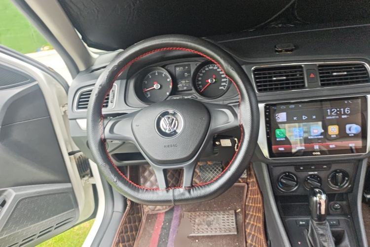 Used Volkswagen Lavida 2017 1.6L Automatic Fashion Edition Steering Wheel