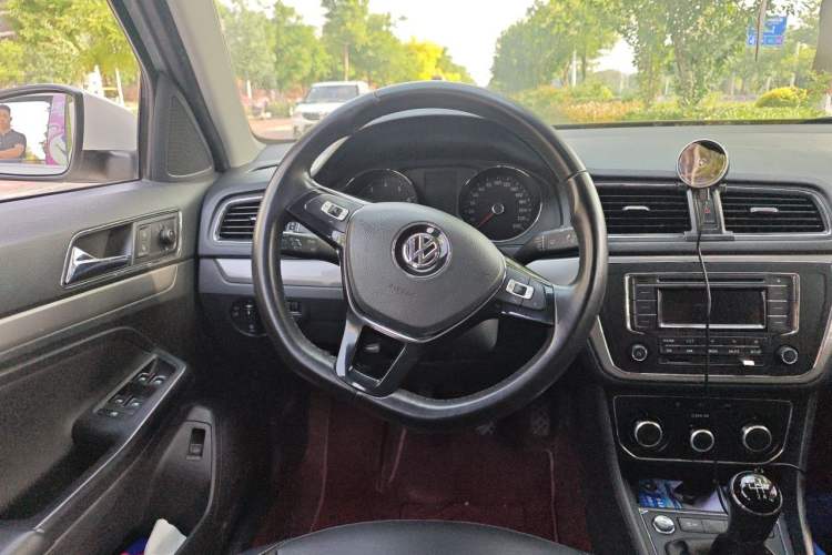 Used Volkswagen Lavida 2017 1.6L Manual Comfort Edition Steering Wheel