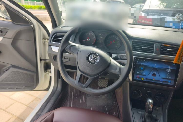 Used Volkswagen Lavida 2017 1.6L Automatic Fashion Edition Steering Wheel
