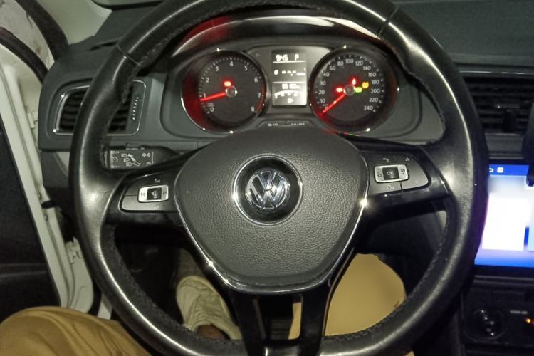 Used Volkswagen Lavida 2017 230TSI DSG Comfort Edition Steering Wheel