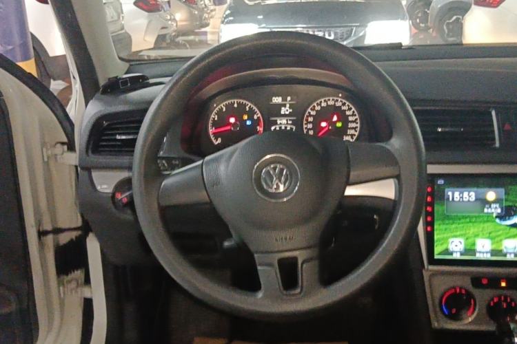 Used Volkswagen Lavida 2017 1.6L Automatic Comfort Edition Steering Wheel
