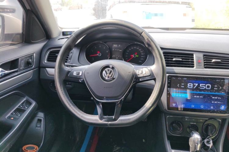 Used Volkswagen Lavida 2017 1.6L Automatic Comfort Edition Steering Wheel