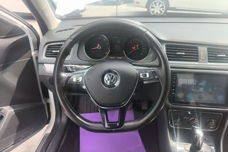 Used Volkswagen Lavida 2017 230TSI DSG Comfort Edition Steering Wheel