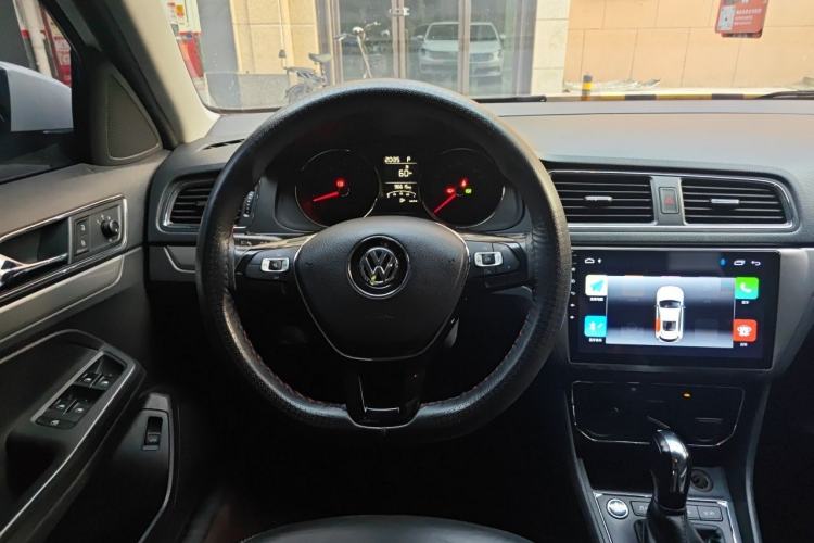 Used Volkswagen Lavida 2017 1.6L Automatic Comfort Edition Steering Wheel
