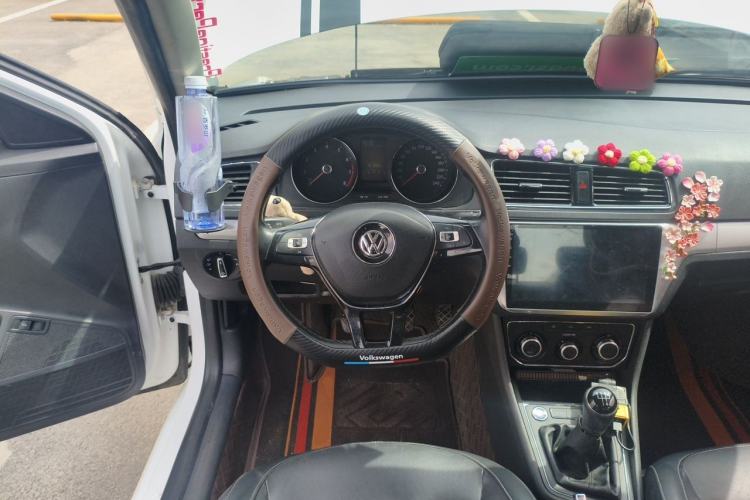 Used Volkswagen Lavida 2017 1.6L Manual Comfort Edition Steering Wheel
