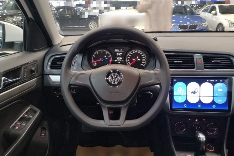 Used Volkswagen Lavida 2017 1.6L Automatic Fashion Edition Steering Wheel