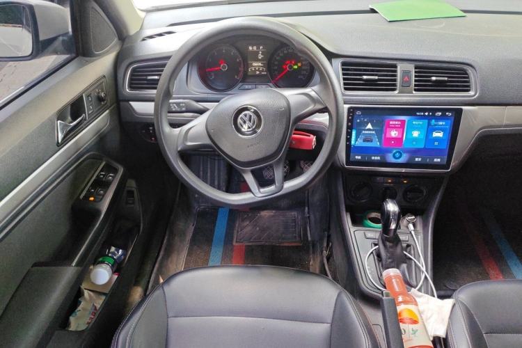 Used Volkswagen Lavida 2017 1.6L Automatic Fashion Edition Steering Wheel