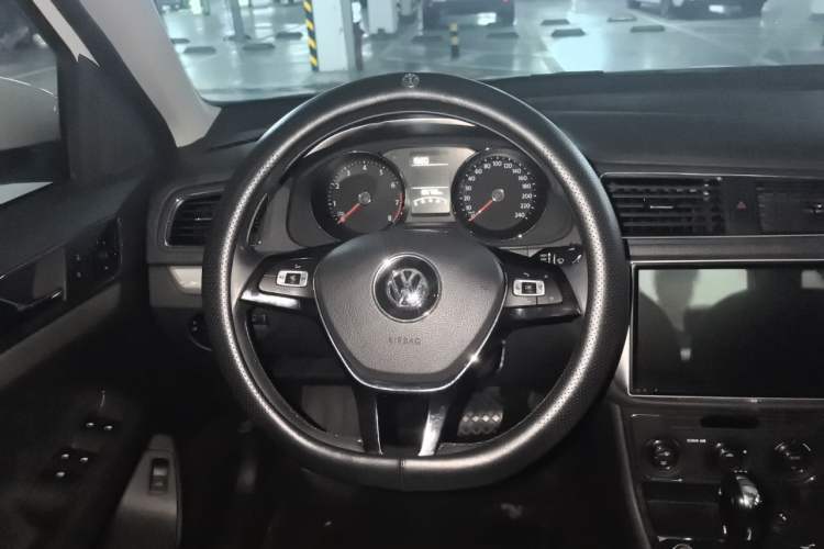 Used Volkswagen Lavida 2017 230TSI DSG Comfort Edition Steering Wheel
