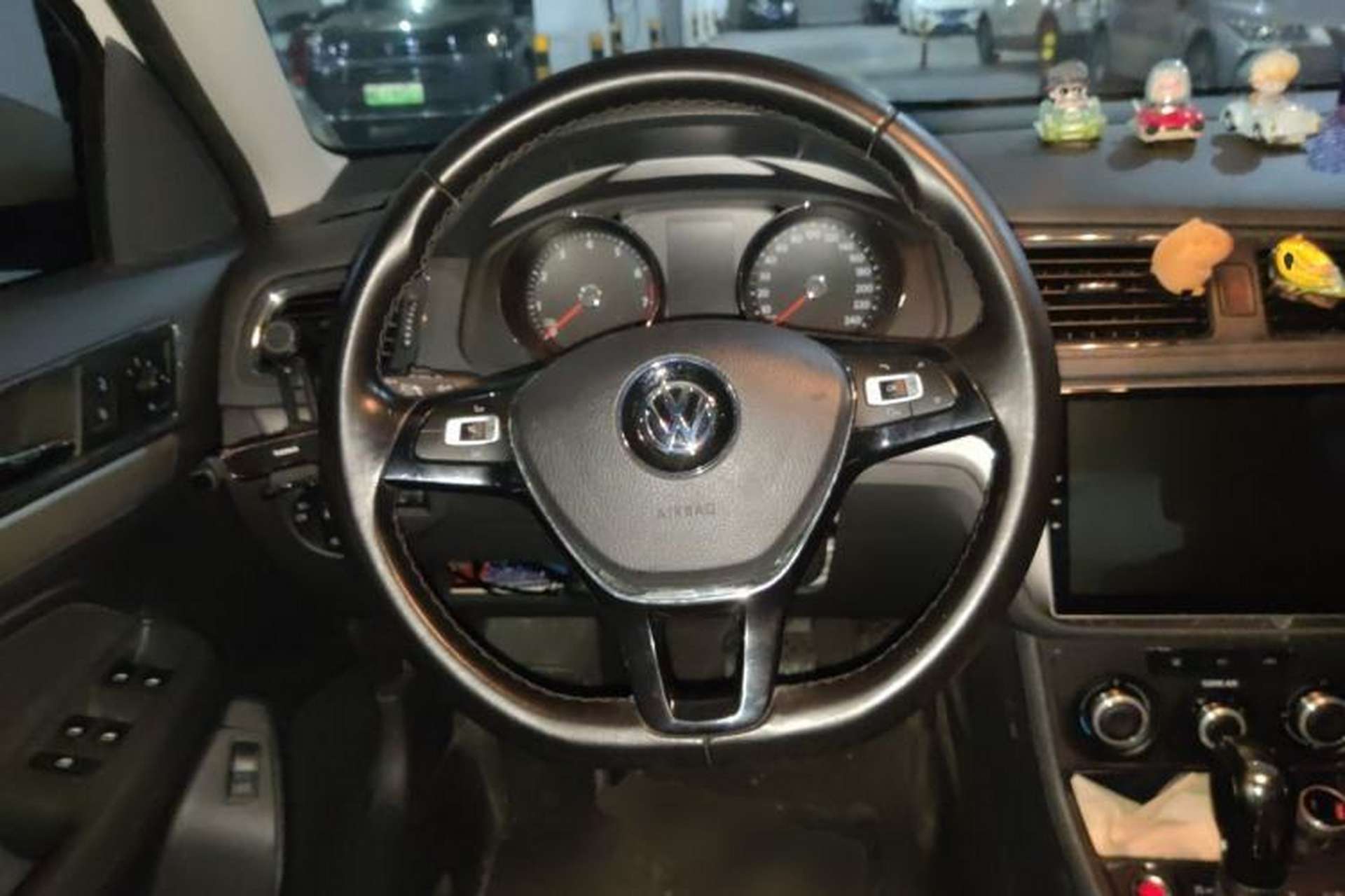 Used Volkswagen Lavida 2017 1.6L Automatic Comfort Edition Steering Wheel