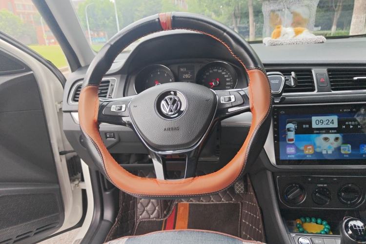 Used Volkswagen Lavida 2017 1.6L Manual Comfort Edition Steering Wheel