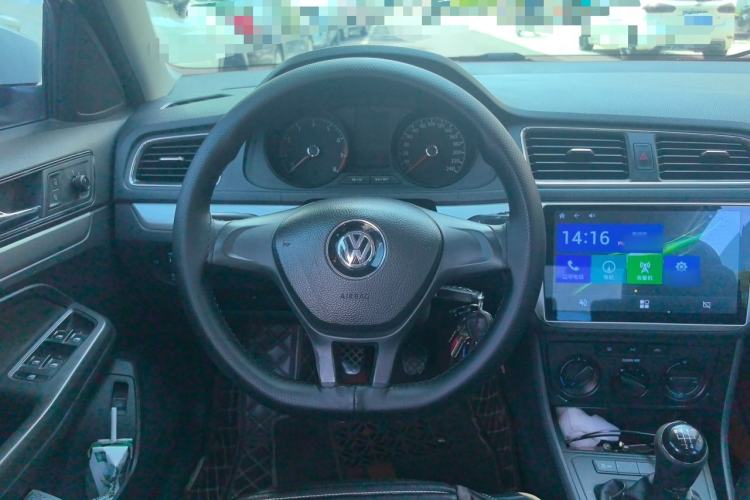 Used Volkswagen Lavida 2017 1.6L Manual Fashion Edition Steering Wheel
