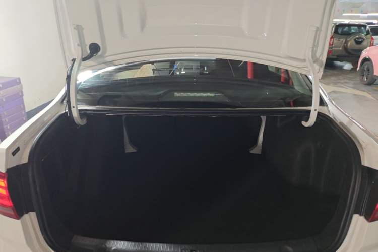 Used Volkswagen Lavida 2017 230TSI DSG Comfort Edition Trunk