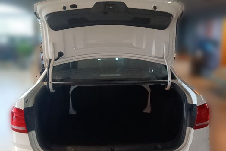 Used Volkswagen Lavida 2017 1.6L Automatic Comfort Edition Trunk