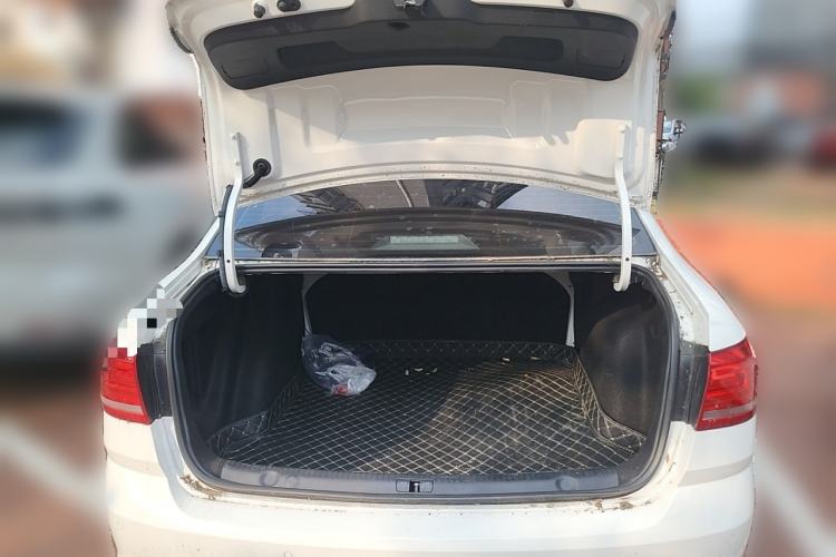 Used Volkswagen Lavida 2017 230TSI DSG Comfort Edition Trunk