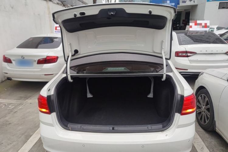 Used Volkswagen Lavida 2017 230TSI DSG Comfort Edition Trunk