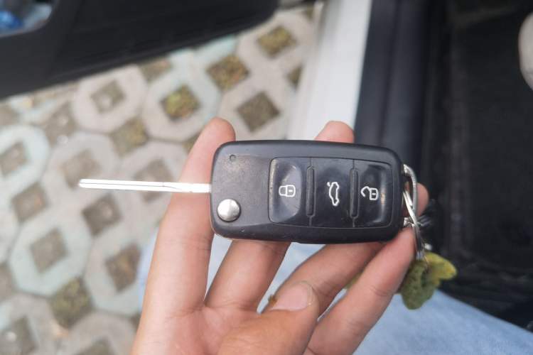 Used Volkswagen Lavida 2017 1.6L Automatic Fashion Edition Vehicle Key