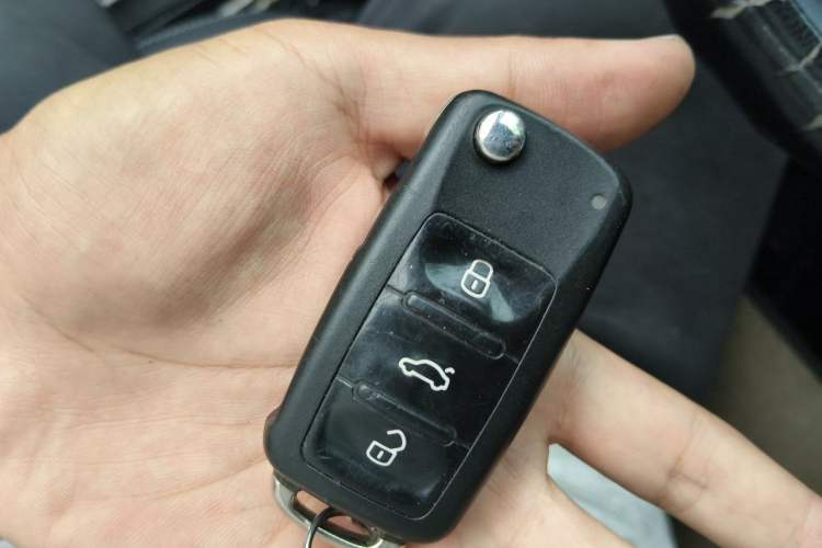 Used Volkswagen Lavida 2017 1.6L Automatic Comfort Edition Vehicle Key