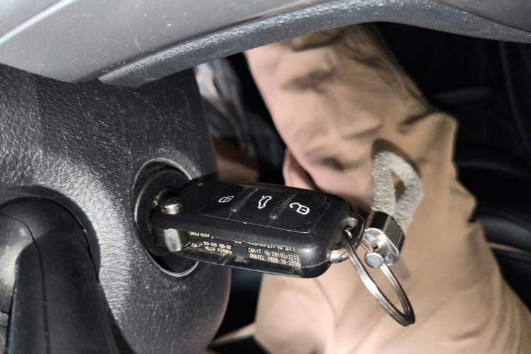 Used Volkswagen Lavida 2017 1.6L Automatic Fashion Edition Vehicle Key