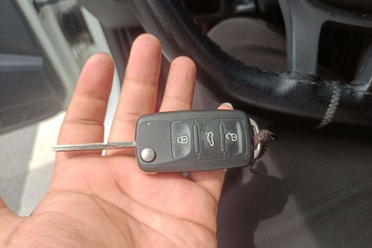 Used Volkswagen Lavida 2017 1.6L Automatic Fashion Edition Vehicle Key