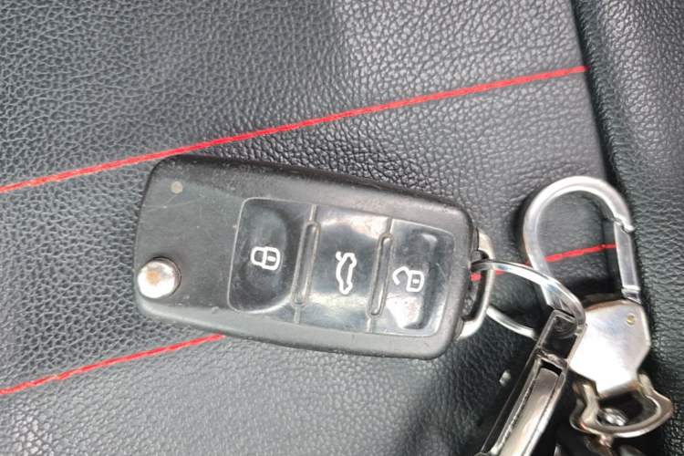 Used Volkswagen Lavida 2017 1.6L Manual Fashion Edition Vehicle Key